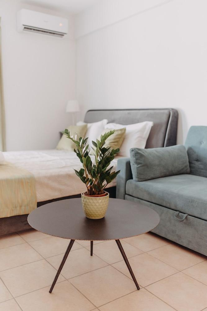 Best House, Nirvana Ii, Patra エクステリア 写真
